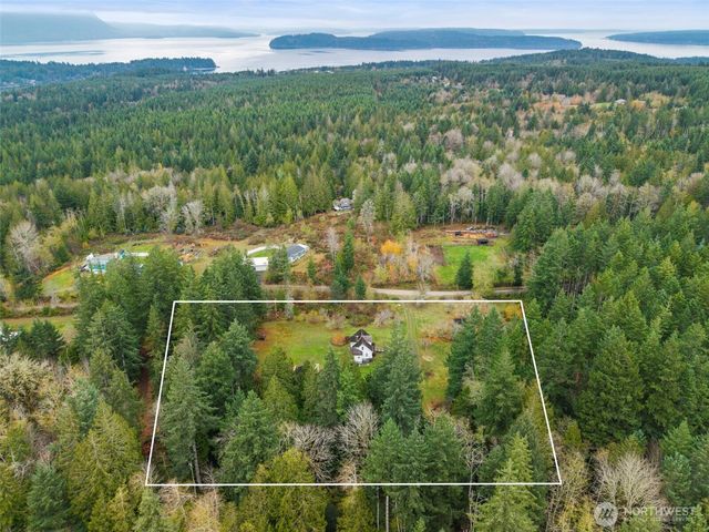 7111 Larson Lane NW, Seabeck, WA 98380