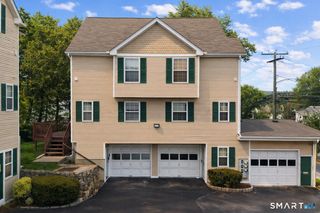 680 Hope Street 12, Stamford, CT 06907