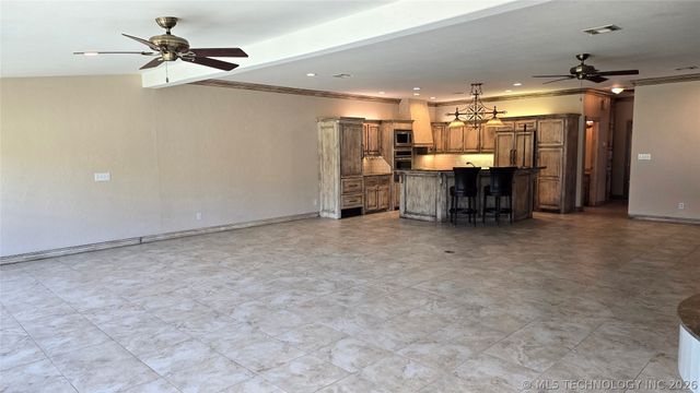 114583 S 4172 Road 119, Eufaula, OK 74432