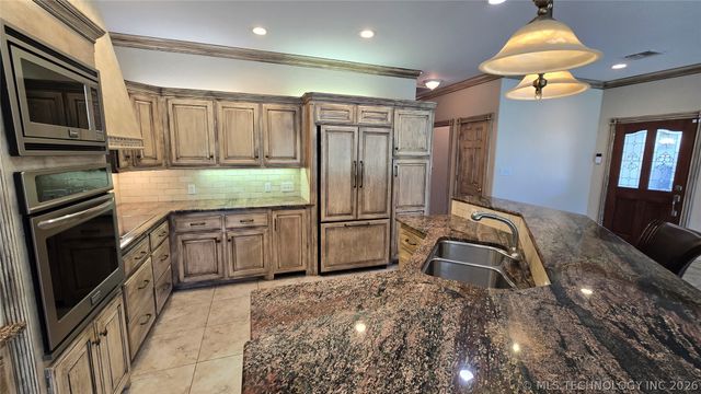 114583 S 4172 Road 119, Eufaula, OK 74432