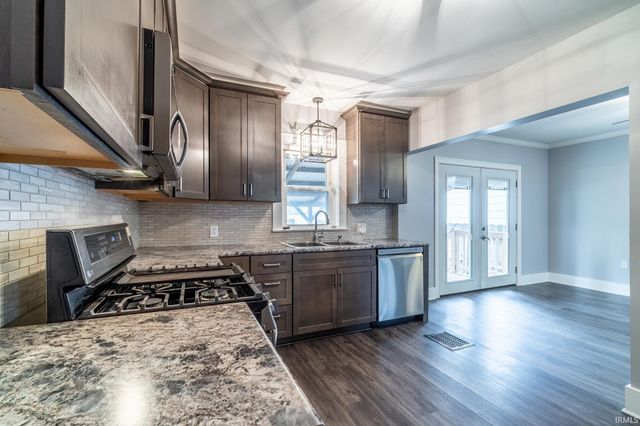 825 Putnam Street, Fort Wayne, IN 46808