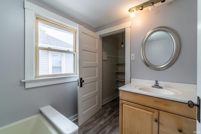 825 Putnam Street, Fort Wayne, IN 46808