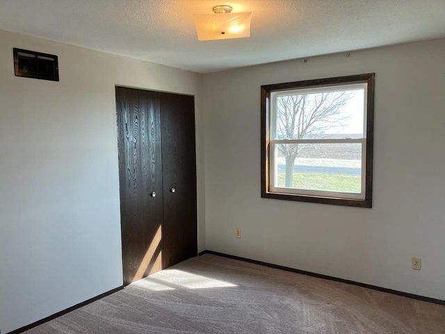 26292 Covell Road, Sterling, IL 61081