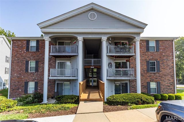 7515 Triwoods Drive D, Shrewsbury, MO 63119