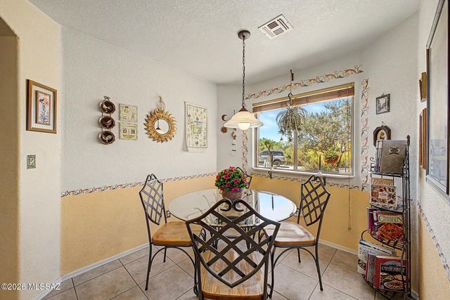 9877 E Spanish Flower Court, Tucson, AZ 85748