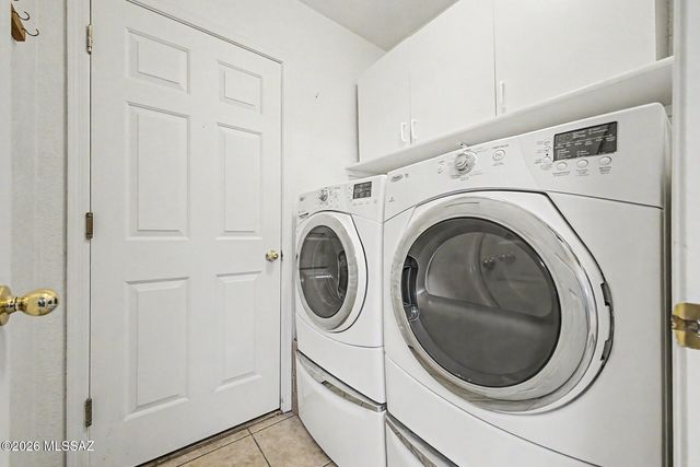 9877 E Spanish Flower Court, Tucson, AZ 85748