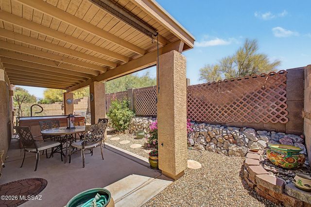 9877 E Spanish Flower Court, Tucson, AZ 85748