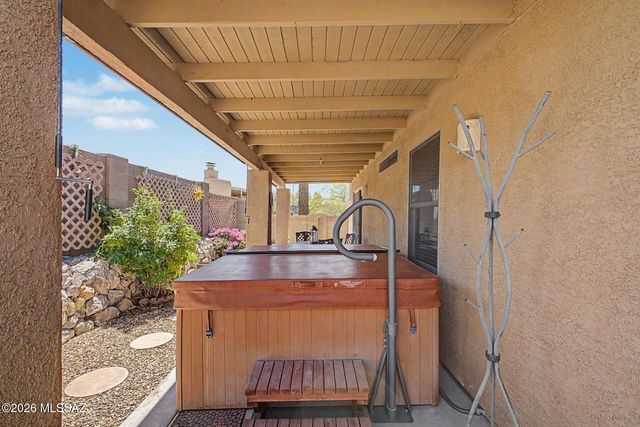 9877 E Spanish Flower Court, Tucson, AZ 85748