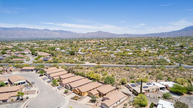 9877 E Spanish Flower Court, Tucson, AZ 85748