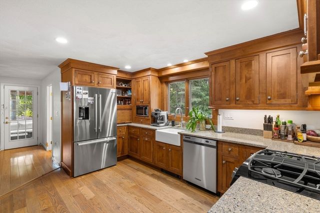20 Blease Drive, Tewksbury, MA 01876