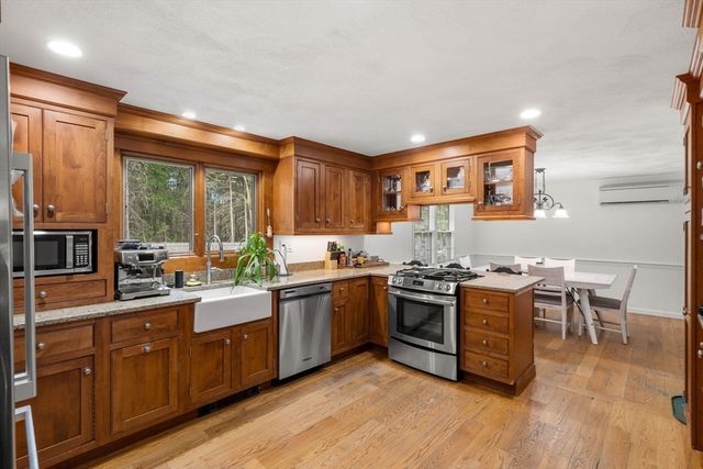 20 Blease Drive, Tewksbury, MA 01876