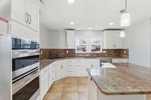 36 Chestnut St., Marlborough, MA 01752