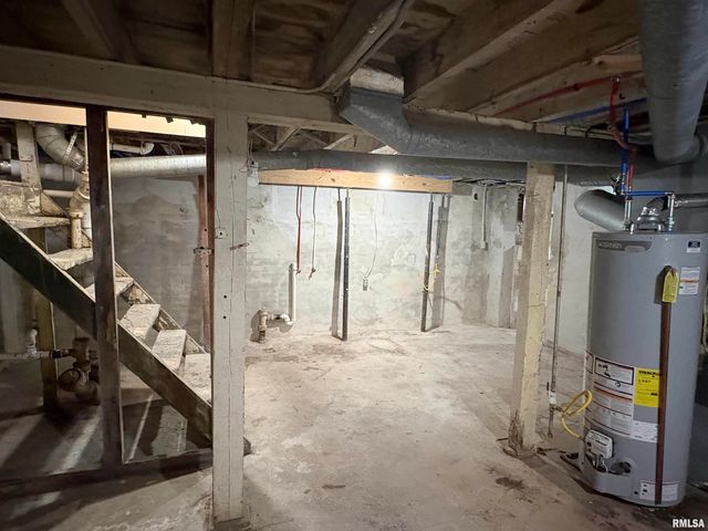 314 E ARCHER Avenue, Peoria, IL 61603