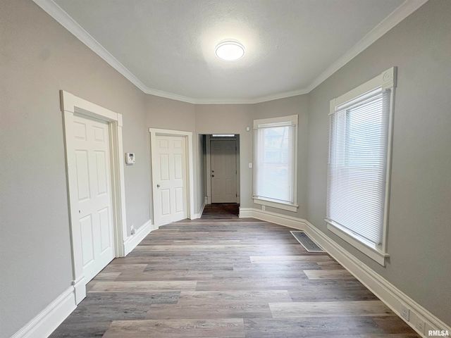 314 E ARCHER Avenue, Peoria, IL 61603