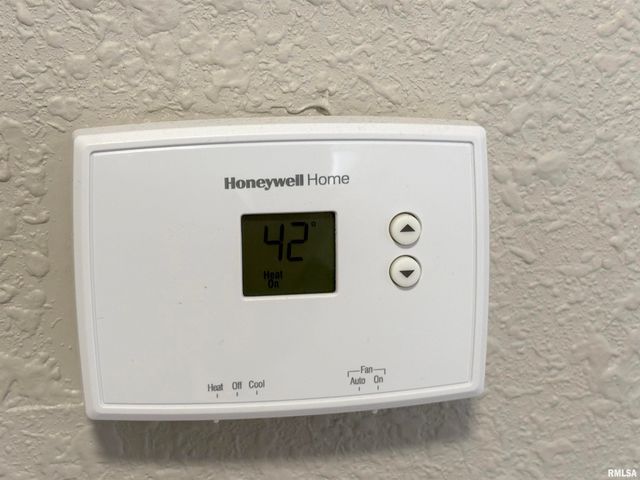 314 E ARCHER Avenue, Peoria, IL 61603