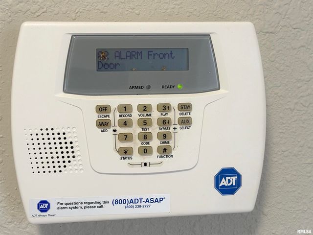 314 E ARCHER Avenue, Peoria, IL 61603