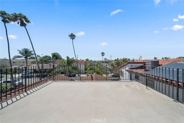142 6th Street, Seal Beach, CA 90740