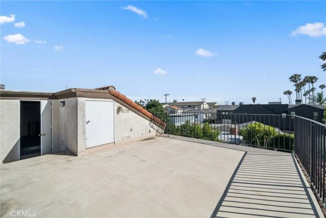 142 6th Street, Seal Beach, CA 90740