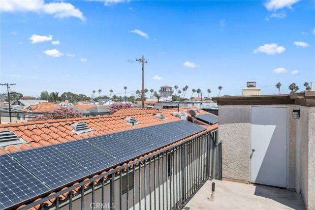 142 6th Street, Seal Beach, CA 90740