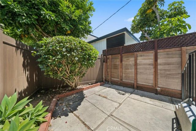 142 6th Street, Seal Beach, CA 90740