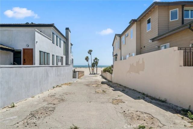 142 6th Street, Seal Beach, CA 90740