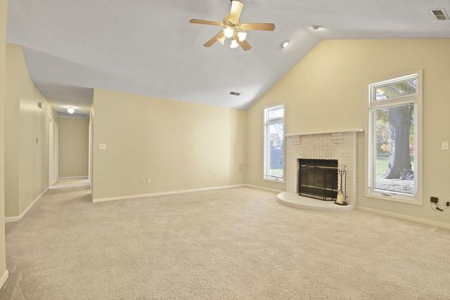 4309 FORUM BLVD, Columbia, MO 65203