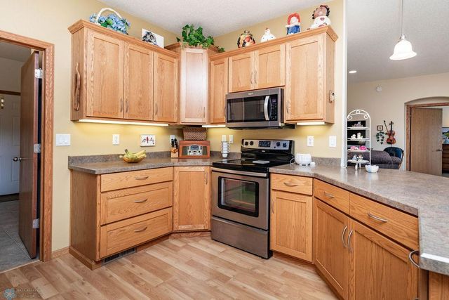 3411 25th Street S, Moorhead, MN 56560