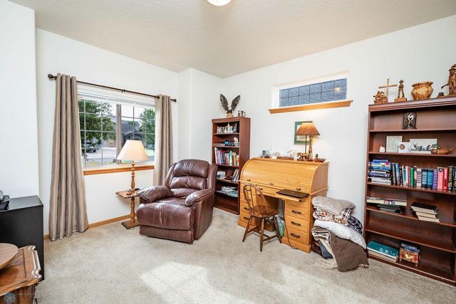 3411 25th Street S, Moorhead, MN 56560