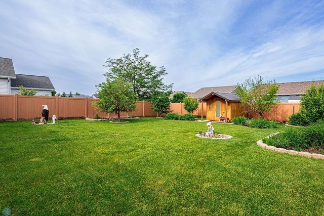 3411 25th Street S, Moorhead, MN 56560