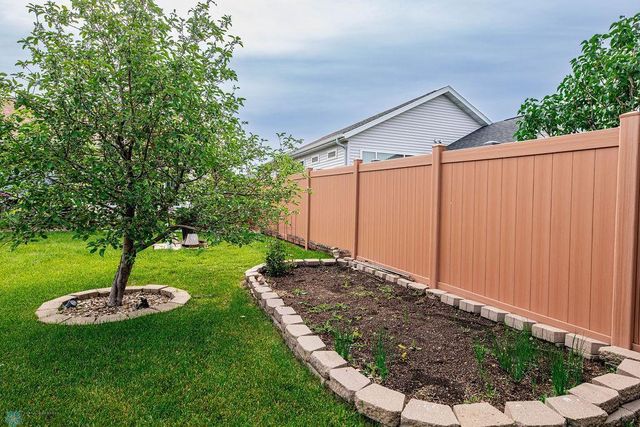 3411 25th Street S, Moorhead, MN 56560