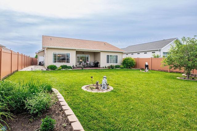 3411 25th Street S, Moorhead, MN 56560
