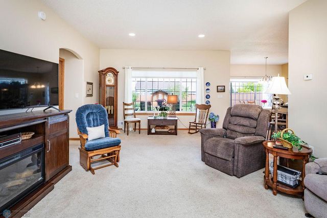 3411 25th Street S, Moorhead, MN 56560