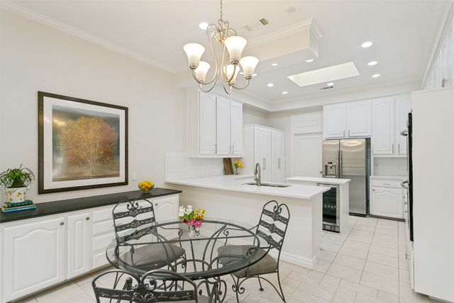 2717 Country Place, Carrollton, TX 75006