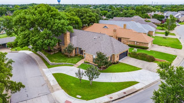 2717 Country Place, Carrollton, TX 75006