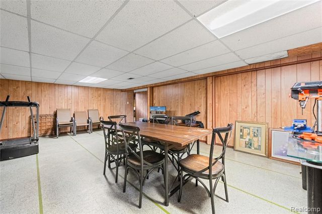 26717 Karen Avenue, Warren, MI 48091