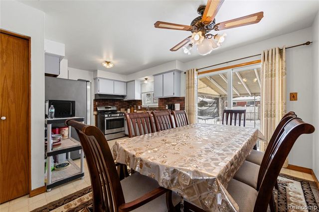 26717 Karen Avenue, Warren, MI 48091