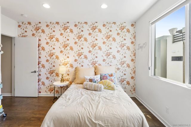 2537 State, Carlsbad, CA 92008