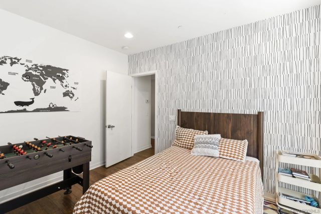 2537 State, Carlsbad, CA 92008