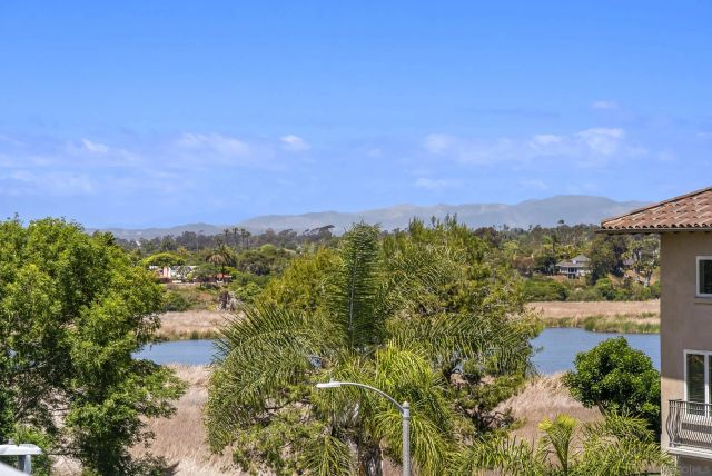 2537 State, Carlsbad, CA 92008