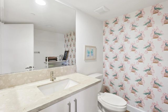 2537 State, Carlsbad, CA 92008