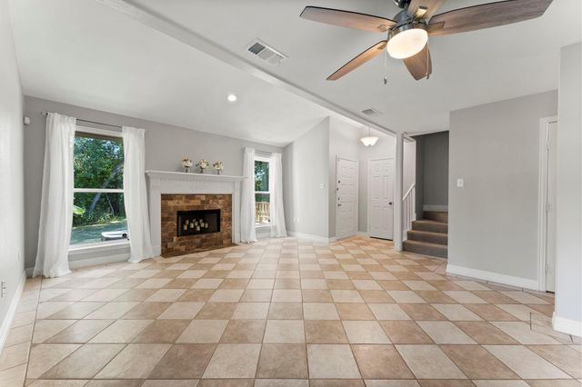 71 Hideaway Drive, Friendswood, TX 77546