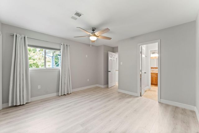 71 Hideaway Drive, Friendswood, TX 77546