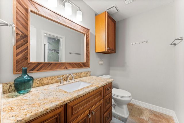 71 Hideaway Drive, Friendswood, TX 77546