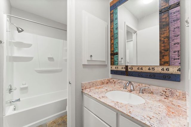 71 Hideaway Drive, Friendswood, TX 77546