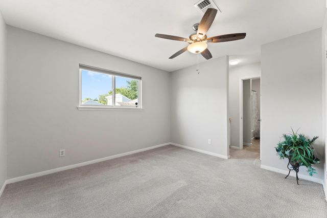 71 Hideaway Drive, Friendswood, TX 77546