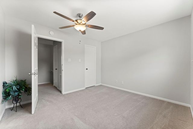 71 Hideaway Drive, Friendswood, TX 77546