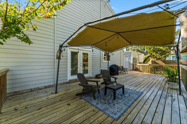 71 Hideaway Drive, Friendswood, TX 77546