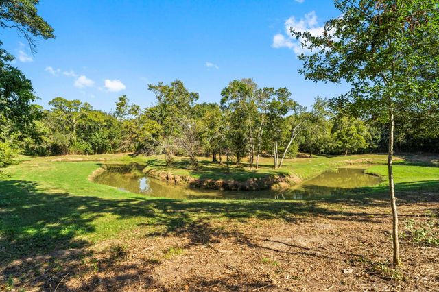 71 Hideaway Drive, Friendswood, TX 77546