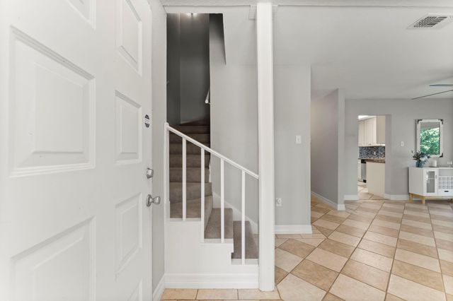 71 Hideaway Drive, Friendswood, TX 77546