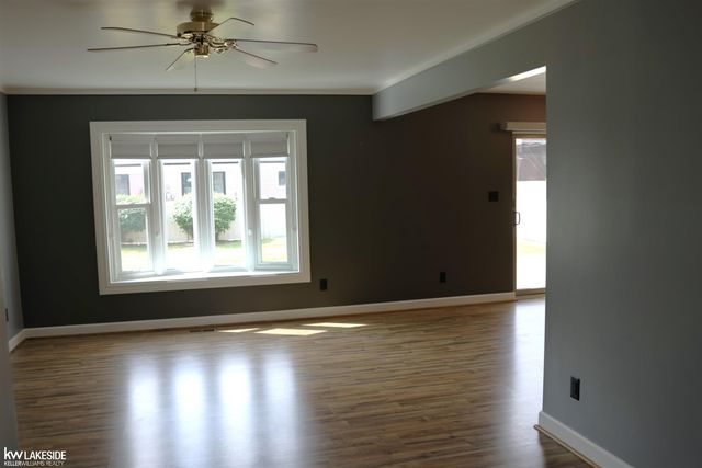 13339 Roxbury Drive, Sterling Heights, MI 48312